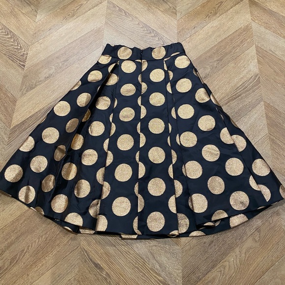 Designer pleated skirt - Picture 6 of 7